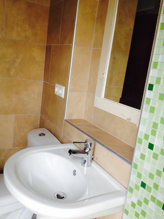 Menis Haus Apartment วราสนา ภายนอก รูปภาพ